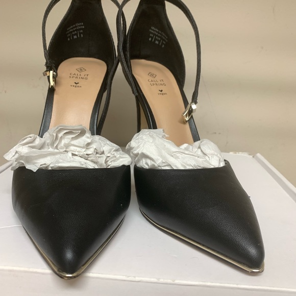 Call it spring strapped high heels: size 6 US - Picture 4 of 6